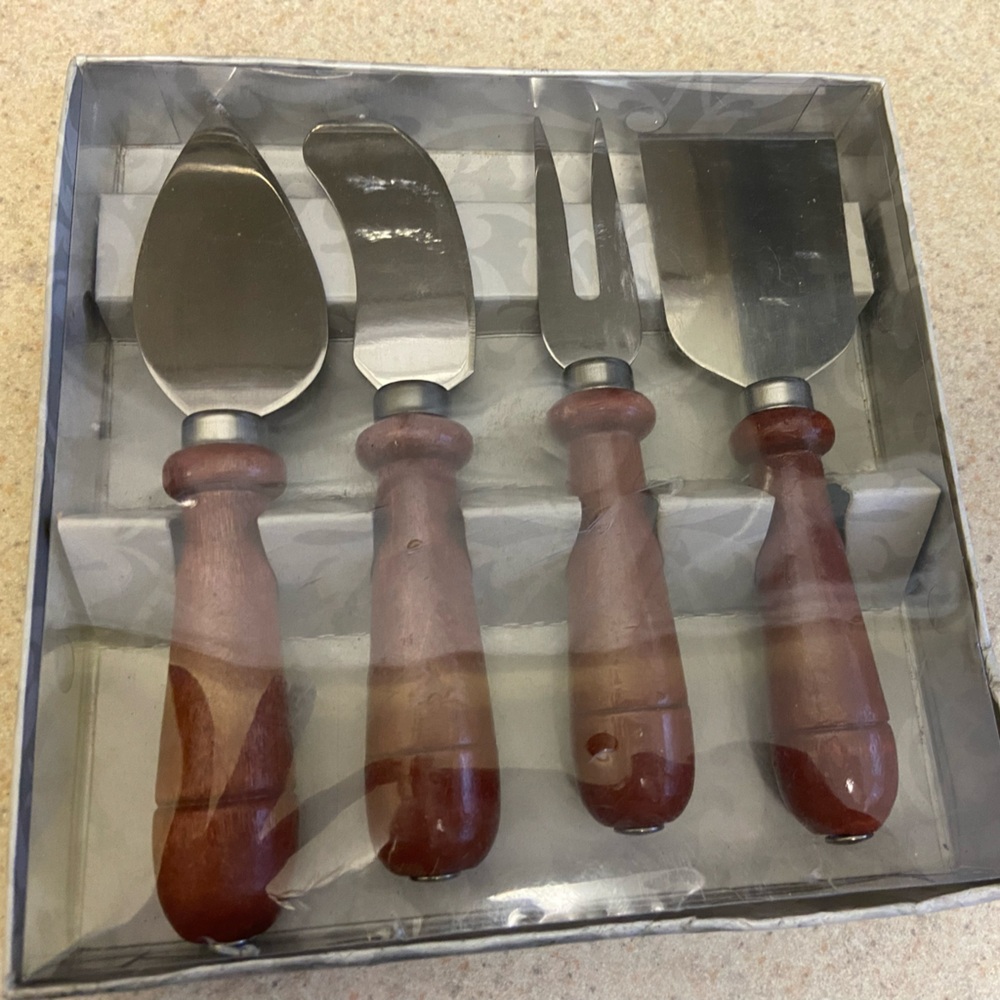 Charcuterie board utensils - never used.